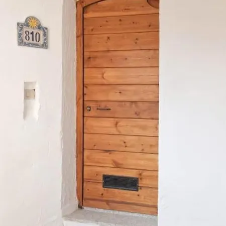 شقة Calarossa Bay ايزولا روسا